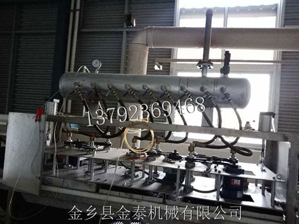 食品包裝機廠家介紹其性能和結構特點